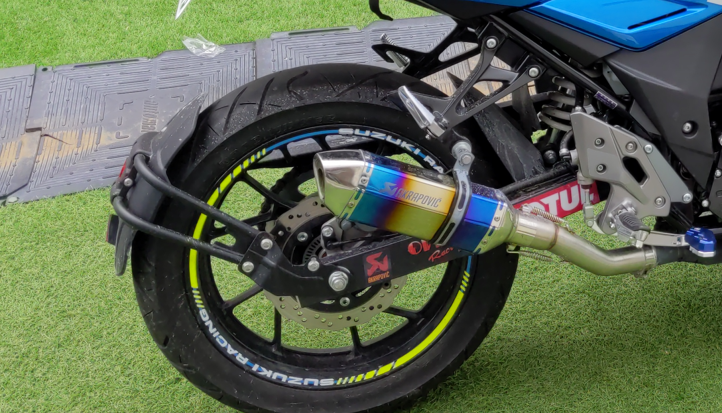 私のGSX250R紹介！おすすめカスタム！マフラーやスクリーン、ついでに足つきも。