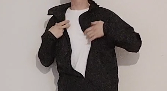 パタゴニアのフーディニジャケットのサイズ感、たたみ方、コーデ等レビュー！１８０センチ以上の大男