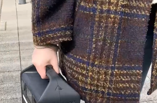 コストと利便性で最強!おすすめ大容量ポータブル電源ソーラーパネルで充電も可能!Anker 535 ポータブル電源