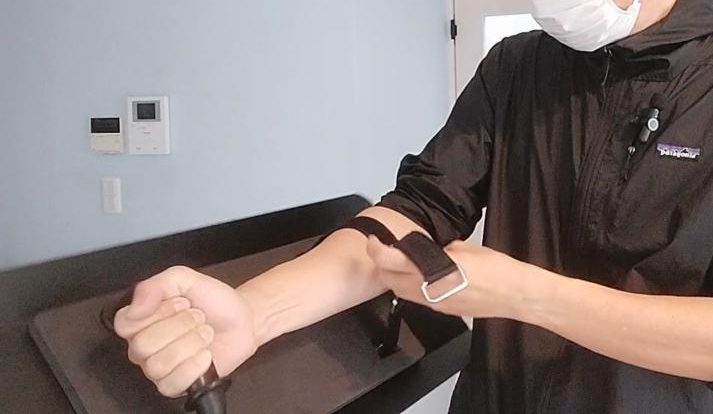 元警察官で格闘技歴20年以上の私がおすすめ!合金製のリーズナブルな盾で防犯しましょう!使い方もレクチャー!強盗の武器から命を守る!