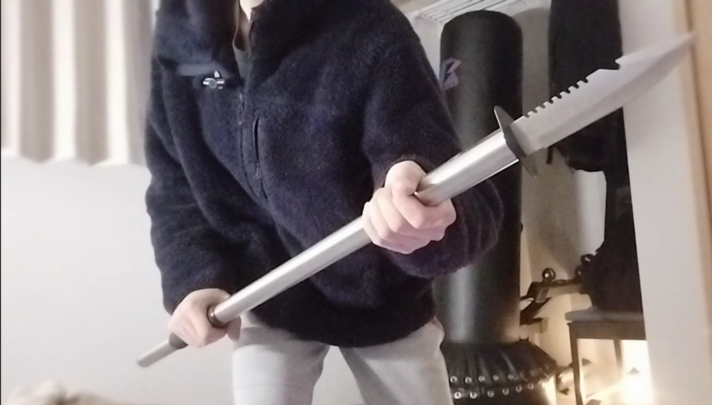 元警察官が考案した武器！究極の護身術・自宅防犯対策！これで強盗犯を撃退せよ！自作で安価な対策グッズ！