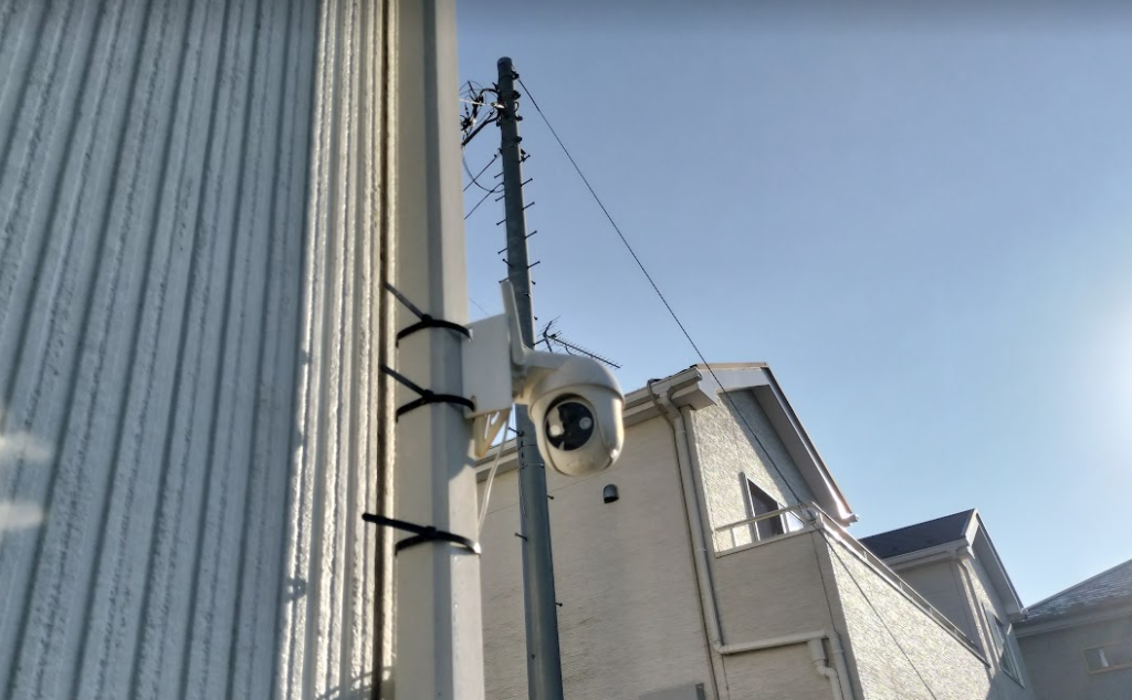 元警察官の私がおすすめ!工事不要の録画機能付き!屋外ソーラー防犯ワイヤレスカメラレビュー!