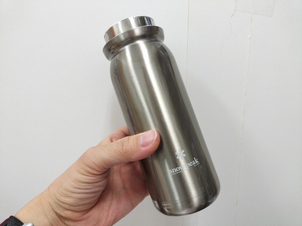 中年おじさんにおすすめするおしゃれで人気のスノーピーク製ステンレスボトル（水筒）はこれ