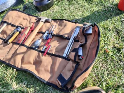 CARHARTT(カーハート)ツールロール|かっこいいツールバッグでバイクもアウトドアも快適に!