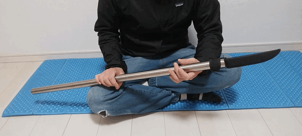 「イノシシ・熊など害獣対策にDIY槍!用心深いおっさんが静かに備える“最終兵器”」【強盗対策のおすすめ最強武器ではない】