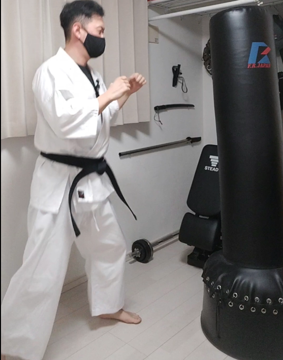 【元警察官の護身術道場】大人も使える?子供用サンドバッグの実力|ファイティングバッグJrを護身術目線でレビュー