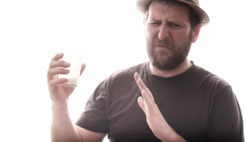 アイルランド産グラスフェッド、ニチガのWPIプロテインとイソマルトオリゴ糖の組み合わせで、脂肪燃焼効率UP、腸内環境改善、血糖値安定、味の飲みやすさまで叶える効果を解説します。