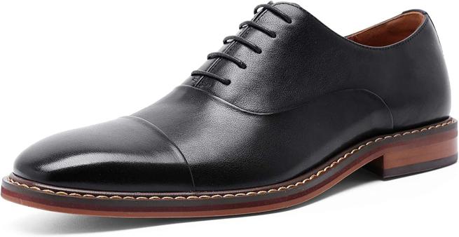 リーズナブルな革靴。安い価格帯ながら本革を使用した入門向けビジネスシューズです。